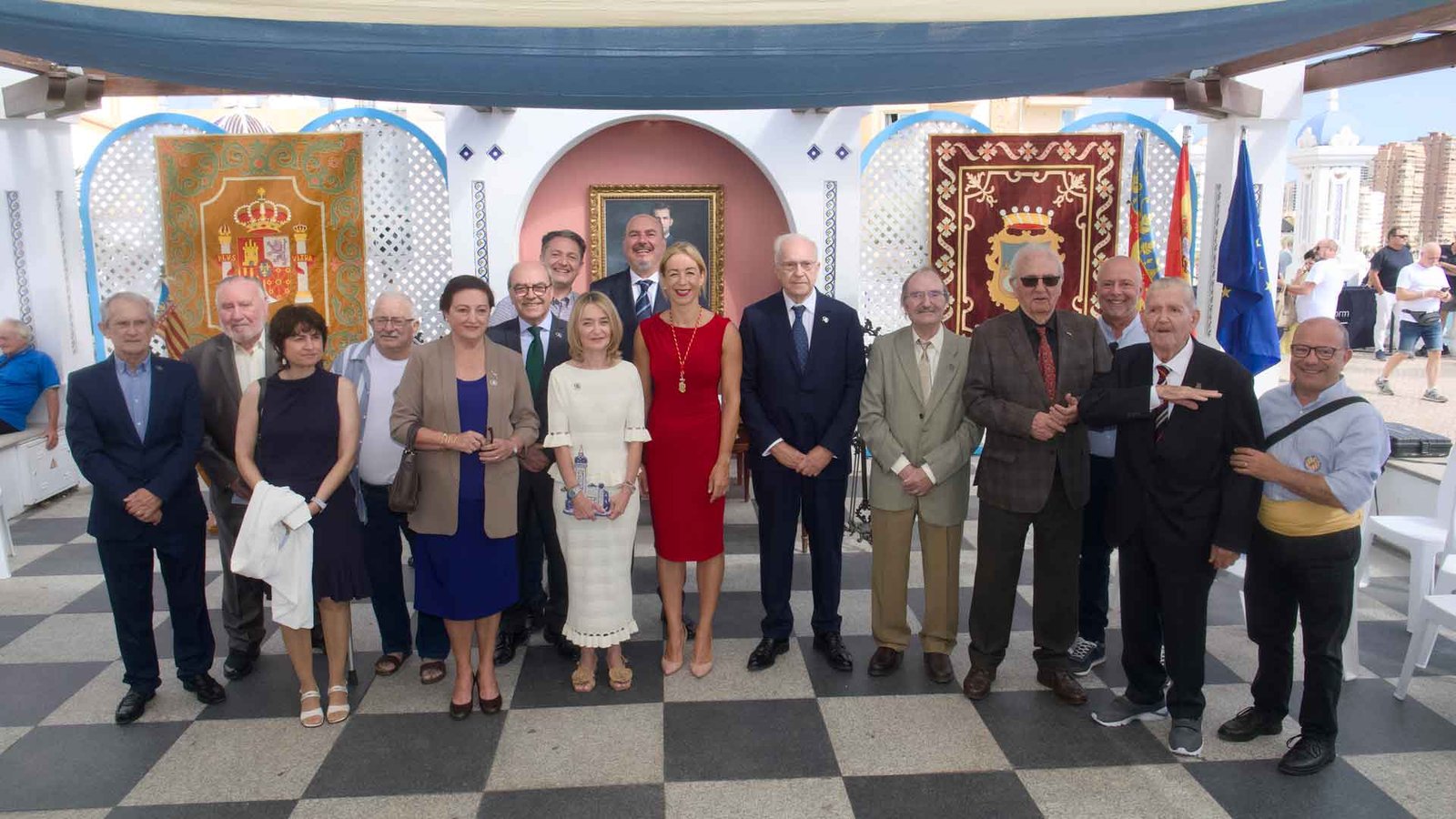 Autoridades y galardonados en el acto institucional del Día de la Comunitat Valenciana