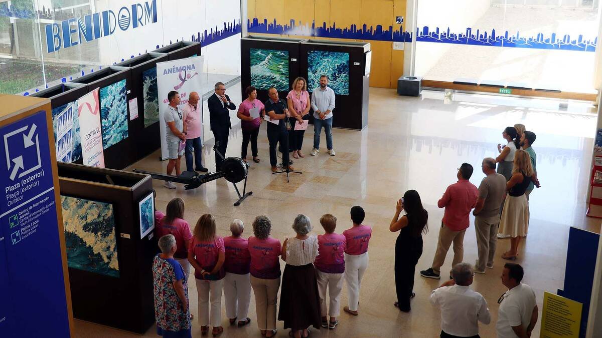 Las socias de Anémona en la presentación del reto