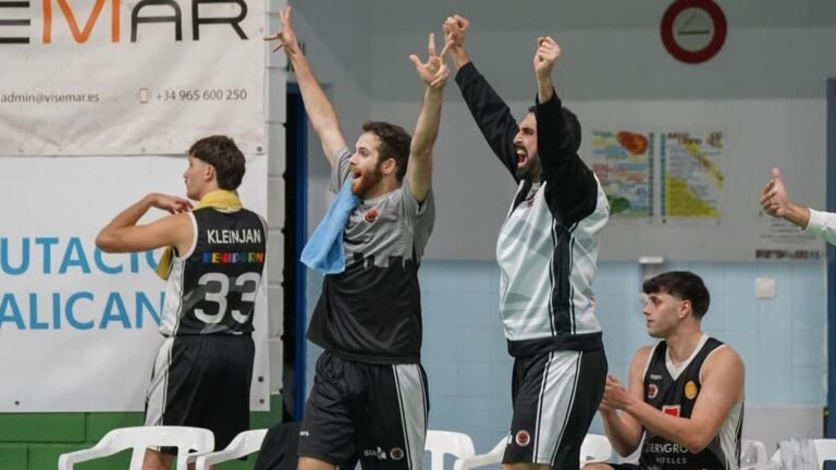 El Servigroup Baloncesto Benidorm gana 92-82 al Alginet en su debut en casa y sigue arriba
