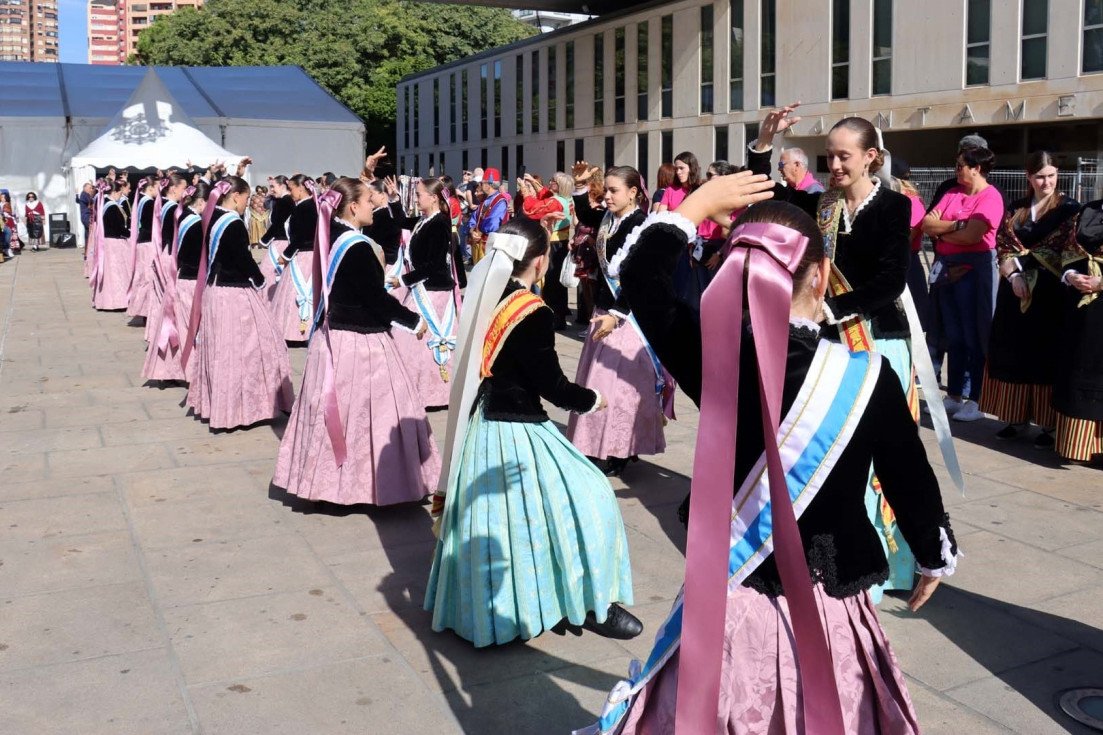 Ball del Peuet en las fiestas tradicionales de Benidorm
